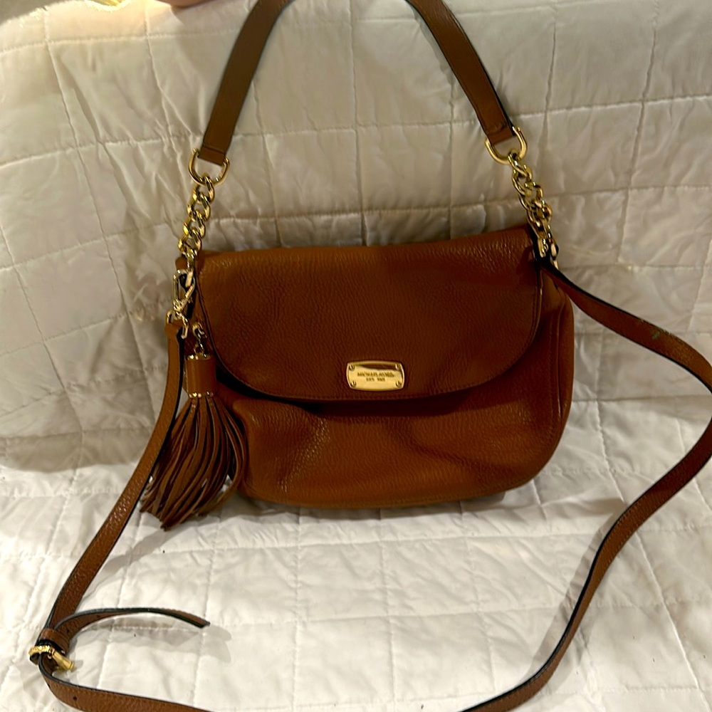 Michael Kors tan shoulder strap bag